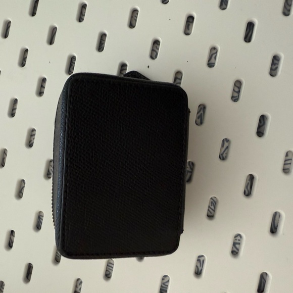 Coach Black pill Holder - Picture 4 of 4